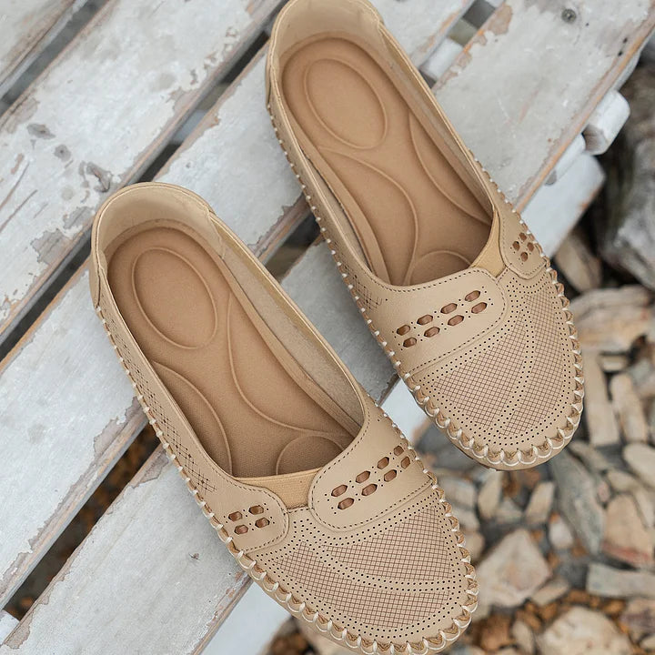 Women’s Cushioned Arch Support Walking Shoes