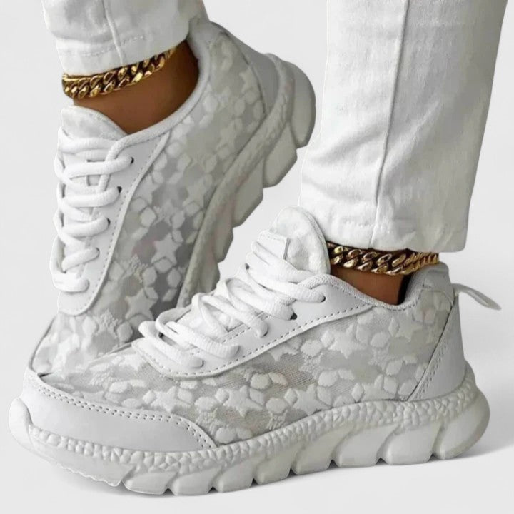 Women’s Lightweight Breathable Cushioned Sneakers