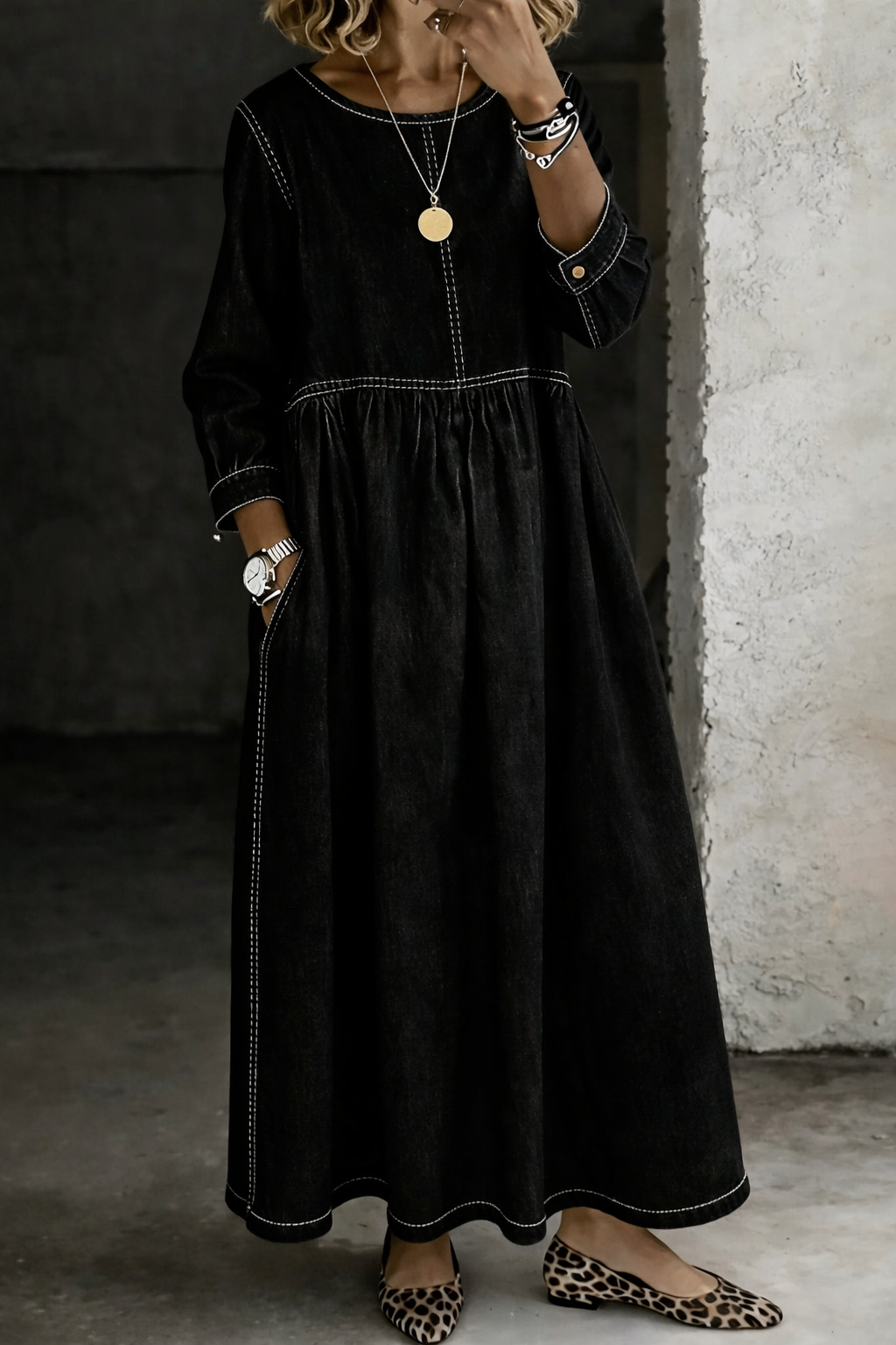 Susanna | Relaxed Round-Neck Maxi Dress