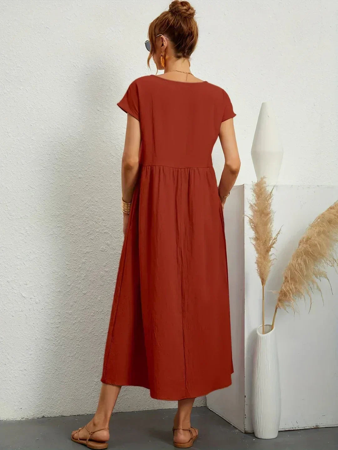 Xenia - Classic Pleated Midi Dress