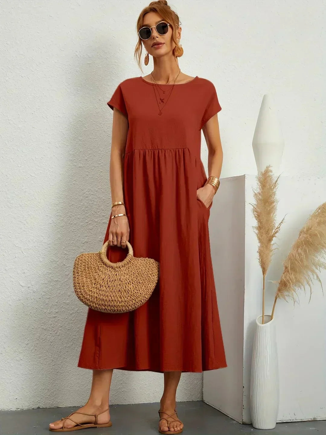 Xenia - Classic Pleated Midi Dress