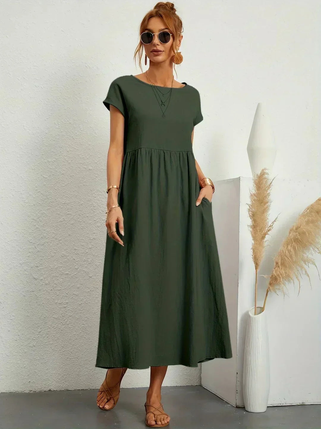 Xenia - Classic Pleated Midi Dress