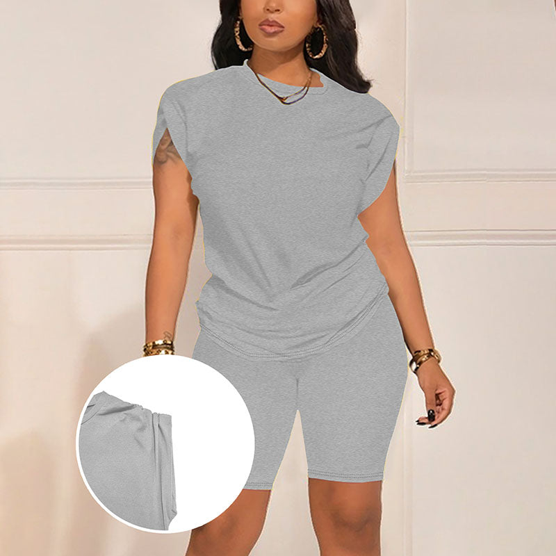 Elodie | Front-Pleat Top & High-Waisted Slim-Fit Shorts Set