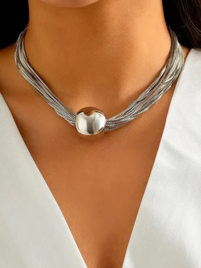CASEY LUXE ORB NECKLACE