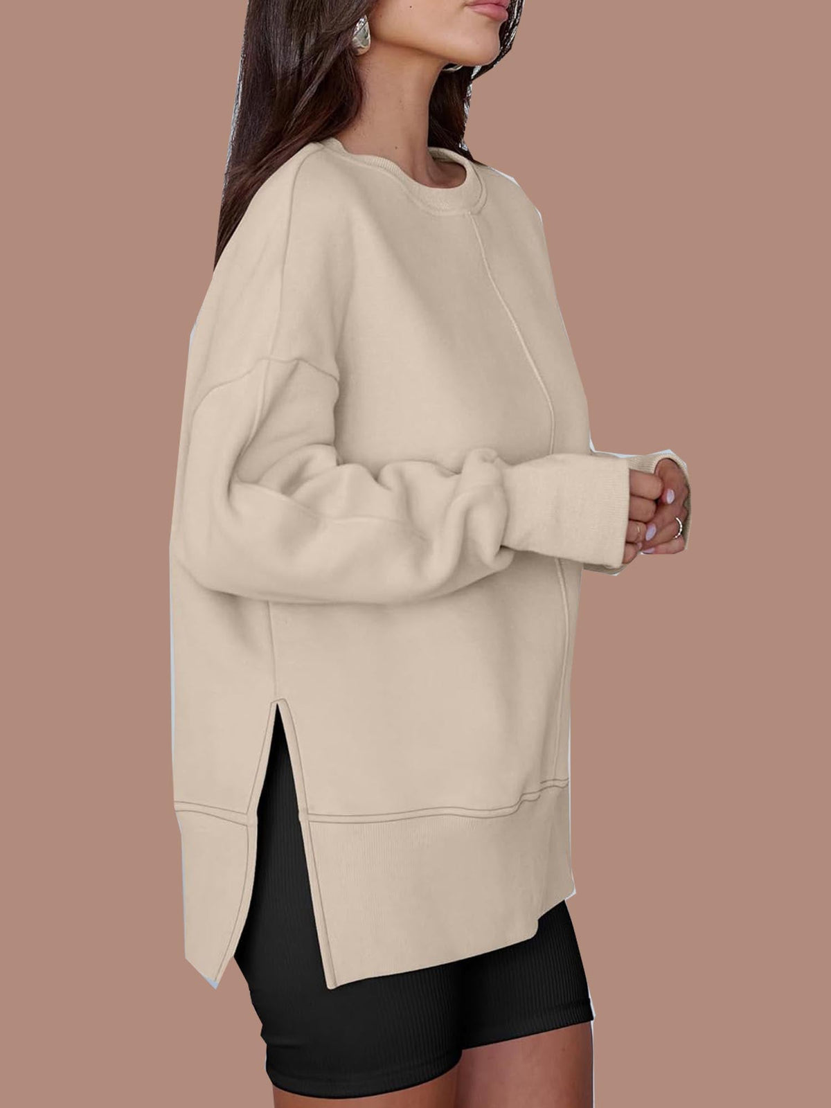 Jan | Oversized Thumbhole Long Sleeve Side Slit Sweatshirt