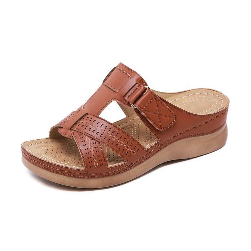 Delaney™ | Orthopedic Comfort Meets Timeless Style